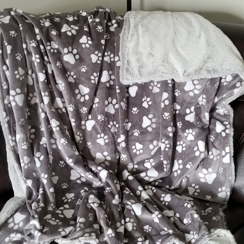 Grey paw print minky blanket